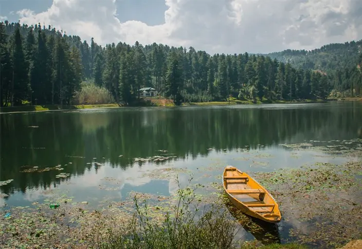 Trek to Nilnag Lake