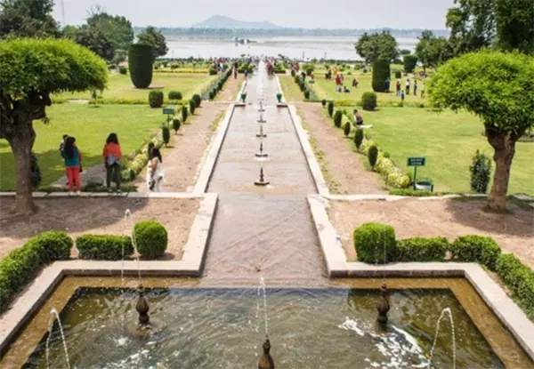 Mughal Gardens
