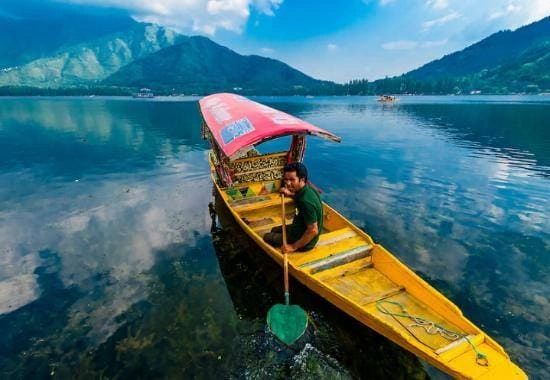 Shikara Rides