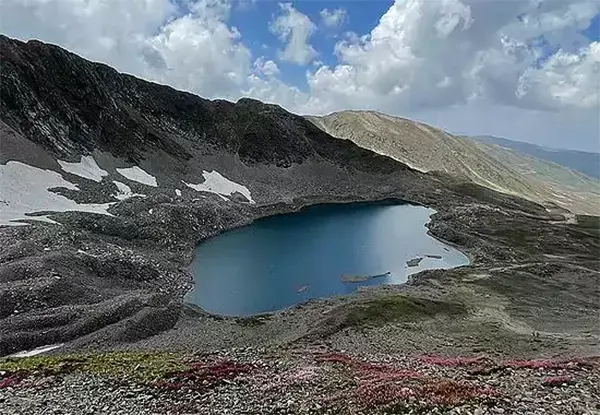 Alpathar Lake Gulmarg