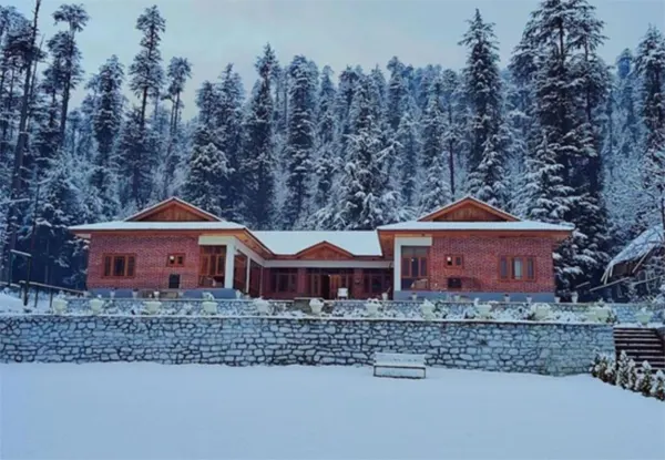Chandigam Lolab Valley