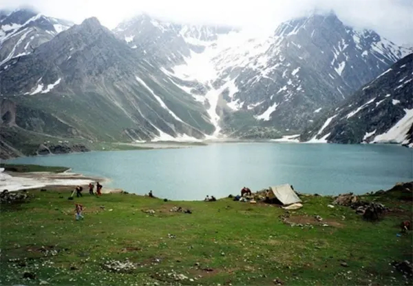 Sheshnag Lake