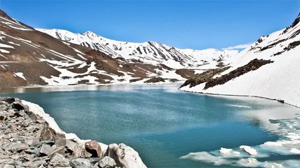 Why-Visit-Alpather-Lakee