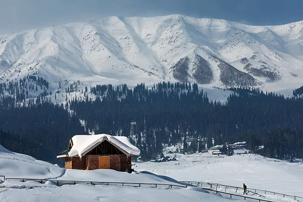 How to Reach Gulmarg